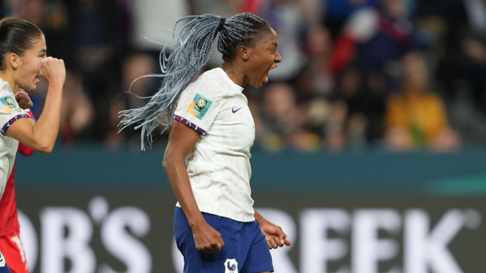 Equipe de France Féminine - Panama : victoire des Bleues grâce à un triplé de la lyonnaise Kadidiatou Diani
