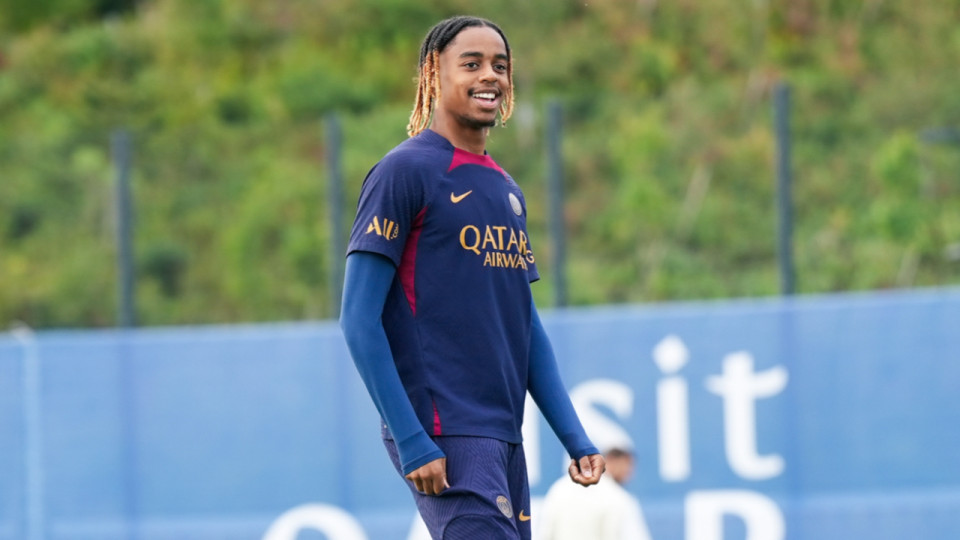 "Vous êtes des merdes" : une banderole contre Lukeba et Barcola avant OL-PSG