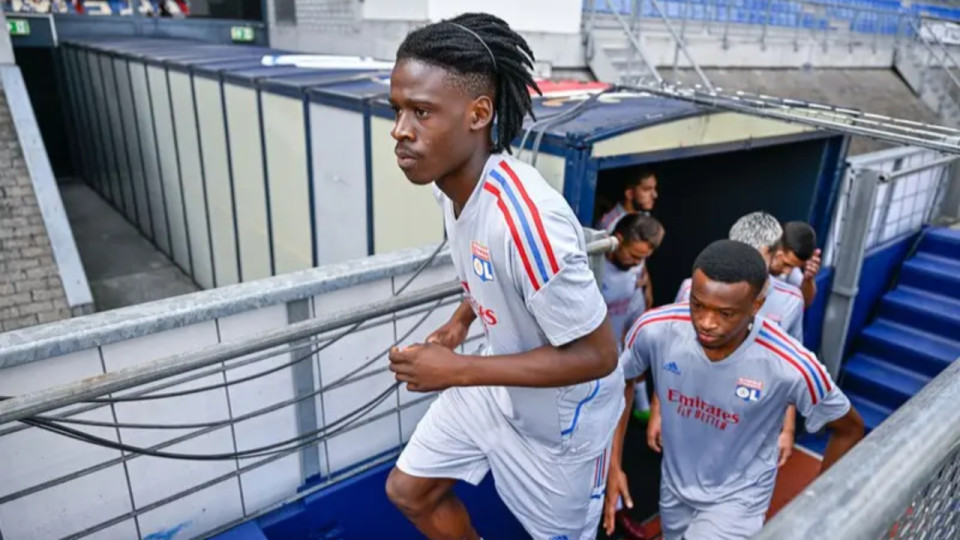 Irvyn Lomami (OL) prêté toute la saison à Laval Irvyn Lomami (OL) prêté toute la saison à Laval