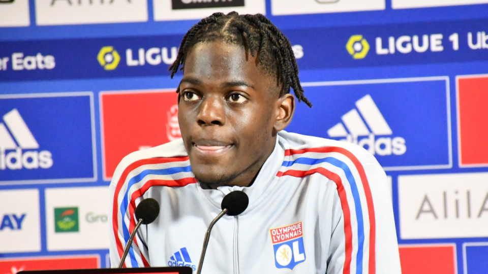 Castello Lukeba (ex-OL) revient sur son départ, l’OL répond