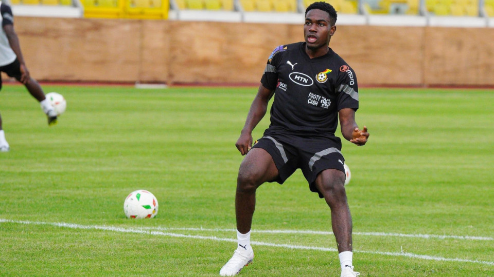 Ernest Nuamah (OL) buteur avec le Ghana qui se qualifie pour la CAN