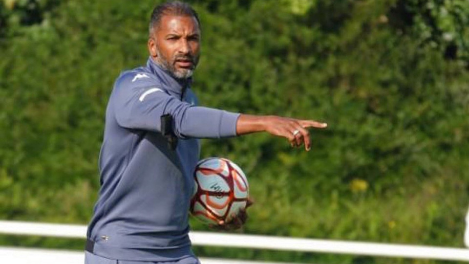 OL : Habib Beye s'est entretenu avec John Textor mais ne devrait pas venir