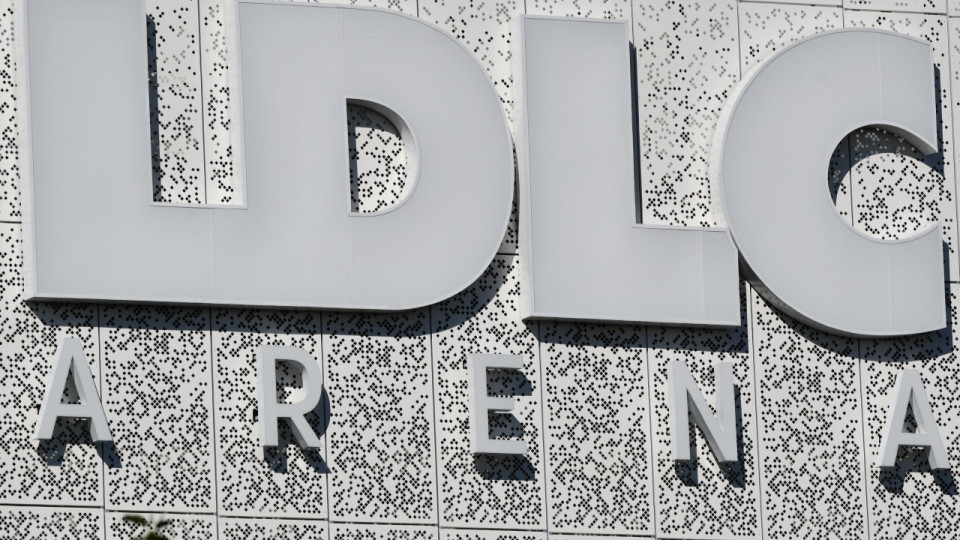 La vente de l'Arena servirait &agrave; financer des acad&eacute;mies de football &agrave; travers le monde