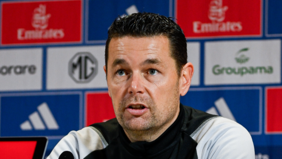 Interim prolongé pour Pierre Sage ? "Je me fixe des objectifs au jour le jour", répond l’intéressé