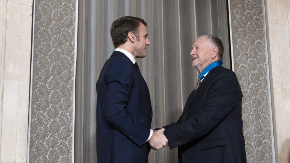 Jean-Michel Aulas (ex-OL) d&eacute;cor&eacute; par Emmanuel Macron : "Lyon vous doit beaucoup"