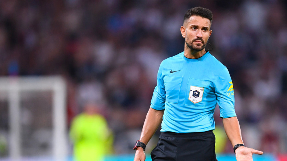 OL-Brest dirigé par le plus jeune arbitre de Ligue 1