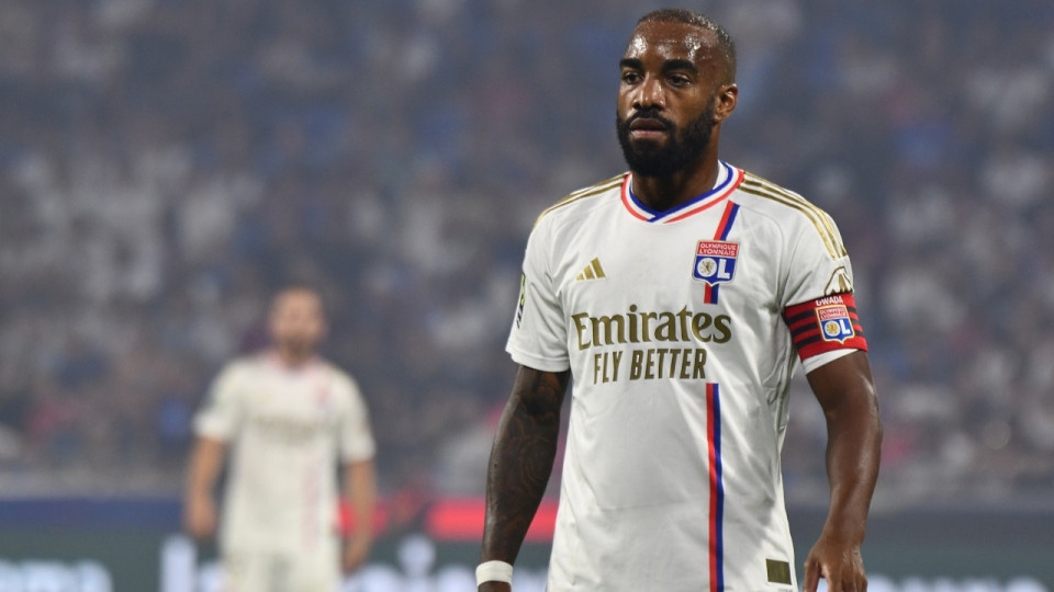 Fabio Grosso, son avenir incertain &agrave; l'OL : Alexandre Lacazette se livre