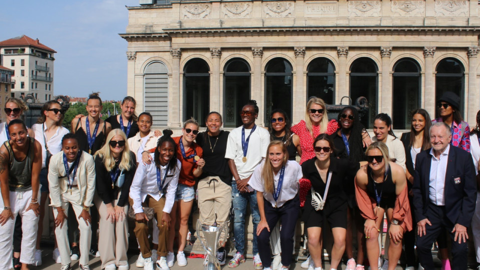 Lyon : une cérémonie pour l'OL féminin à l'Hôtel de Ville, l'OL prêt à se greffer en cas de trophée ?