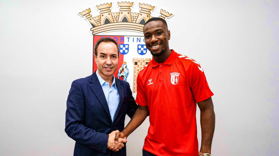 Un roc du championnat portugais pour renforcer la défense de l'OL ? Un roc du championnat portugais pour renforcer la défense de l'OL ?