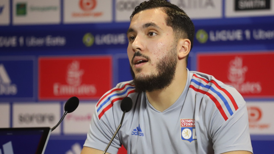 Le Borussia Dortmund prend son temps, l'entourage de Rayan Cherki s'agace