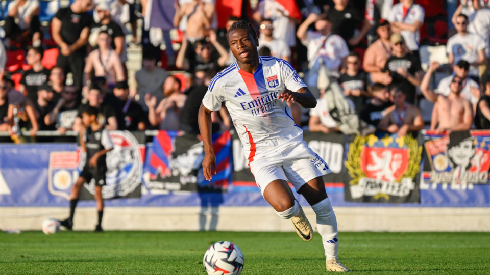 Enzo Molebe, nouvelle sensation &agrave; l'OL ? Pierre Sage joue au prof avis&eacute;