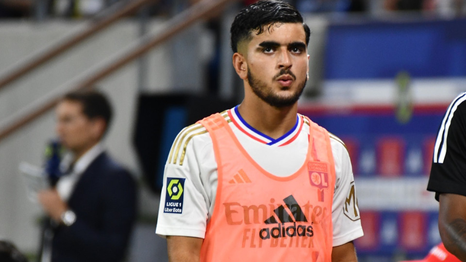 Mohamed El Arouch (OL) à la relance à Botafogo ?