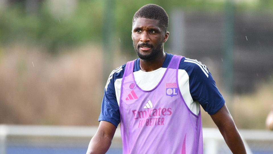 Pour Clinton Mata, l&rsquo;OL ne doit "pas chercher des excuses" pour la d&eacute;faite &agrave; Rennes