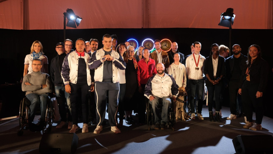 Alexandre Lacazette (OL) mis à l’honneur par la Ville de Lyon