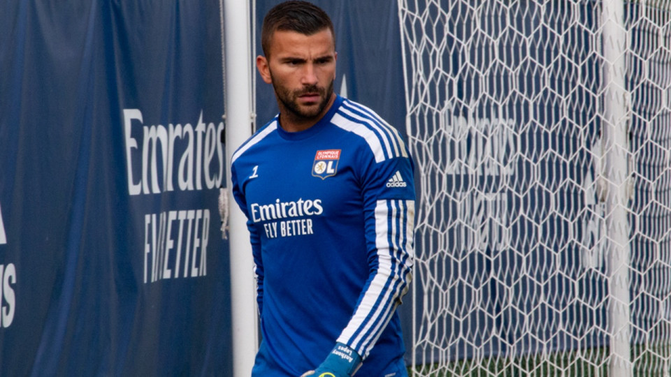 OL : Anthony Lopes ne digère pas son changement de statut, la story Instagram de la discorde OL : Anthony Lopes ne digère pas son changement de statut, la story Instagram de la discorde