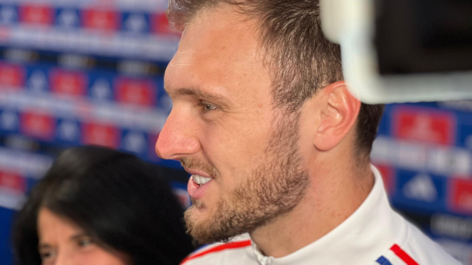 OL : Lucas Perri impressionne les supporters avec ses premières interviews en français