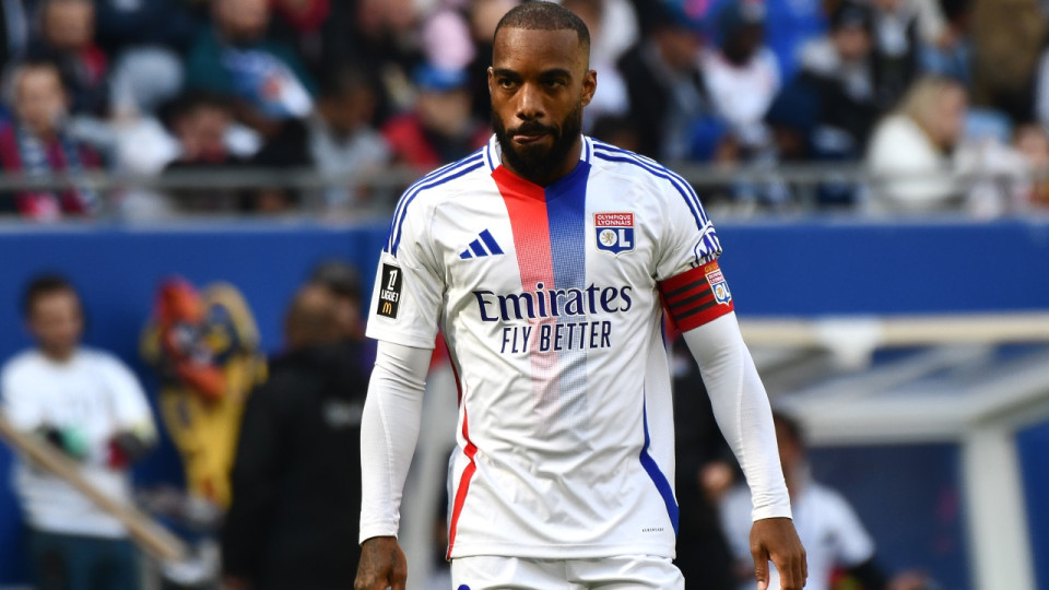Barcelone, PSG, Juventus, OM : Alexandre Lacazette revient sur les clubs où il aurait pu signer
