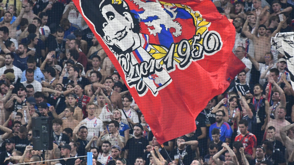 Fumigènes lors du derby : le Virage Sud partiellement fermé pour OL-Nice