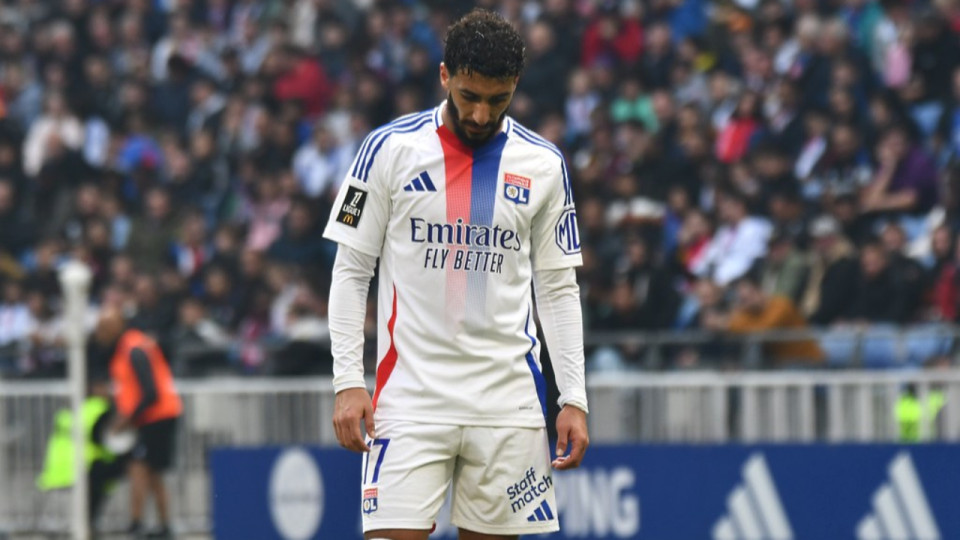 Saïd Benrahma (OL) sorti par Pierre Sage pour une "petite alerte musculaire"