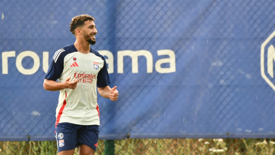 Angers-OL : Saïd Benrahma forfait, Saël Kumbedi incertain