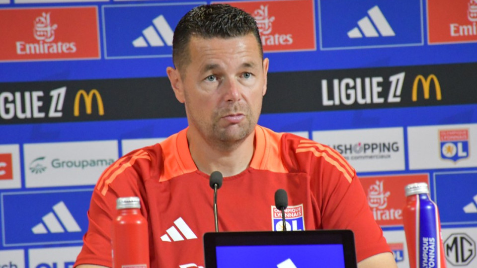 Mercato de l'OL&nbsp;: "On ne mettra pas un secteur de jeu en p&eacute;ril", assure Pierre Sage