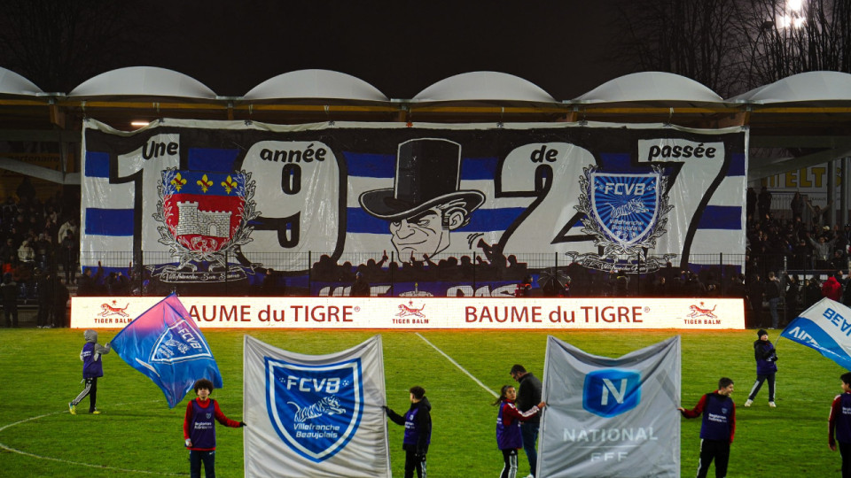 "Ramassis de conneries !" : une banderole vise Le Progrès à Villefranche, le journal porte plainte