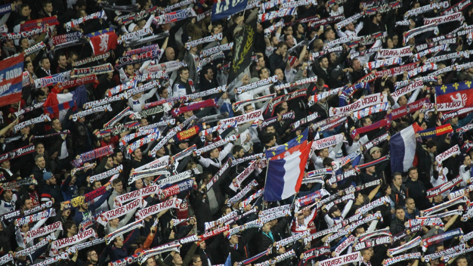 Pierre Sage "dégagé comme un malpropre" : les supporters de l'OL lui apportent leur soutien Pierre Sage "dégagé comme un malpropre" : les supporters de l'OL lui apportent leur soutien