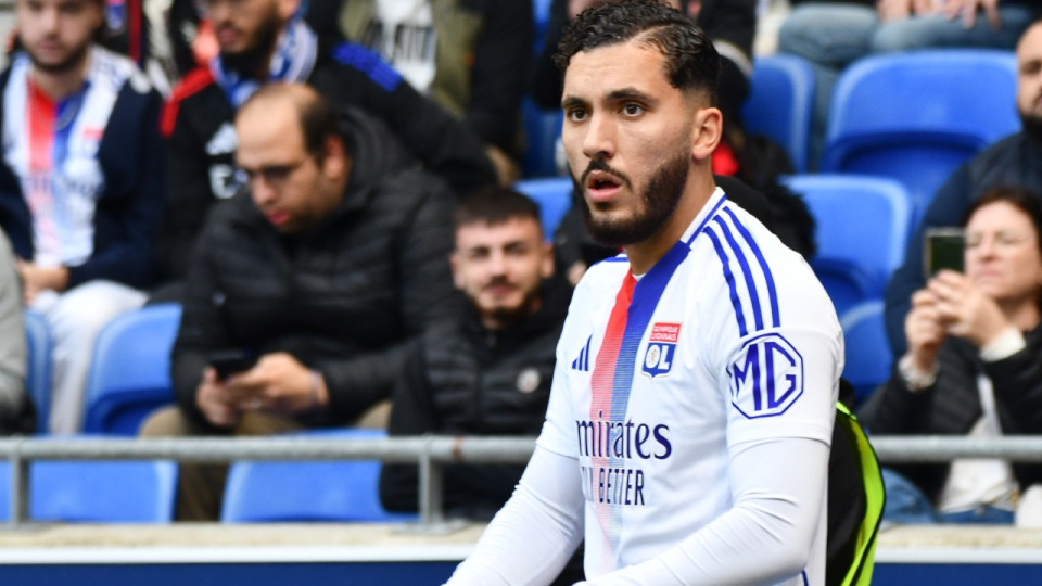OL : un possible départ de Rayan Cherki pour Dortmund ? John Textor dément