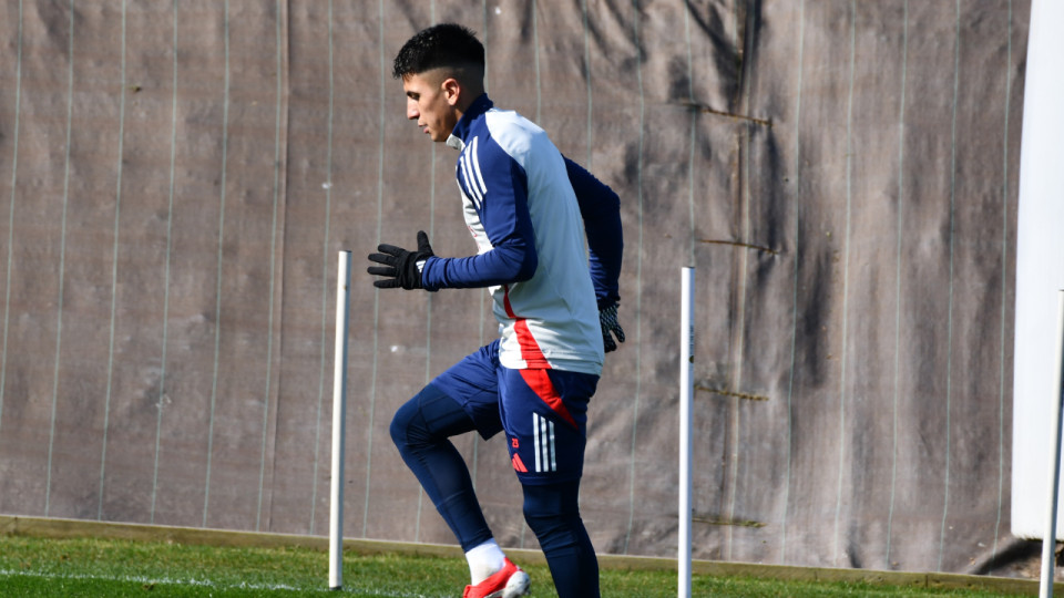 "J’ai toute ma force et mon énergie à donner à l’OL" : Thiago Almada prêt à enflammer la Ligue 1