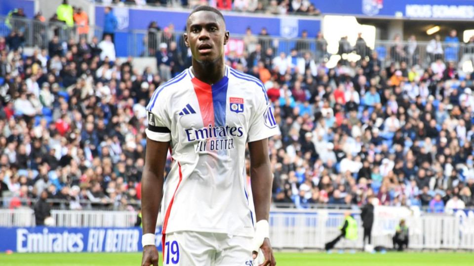 Moussa Niakhaté nommé pour le trophée du meilleur joueur africain de Ligue 1 Moussa Niakhaté nommé pour le trophée du meilleur joueur africain de Ligue 1