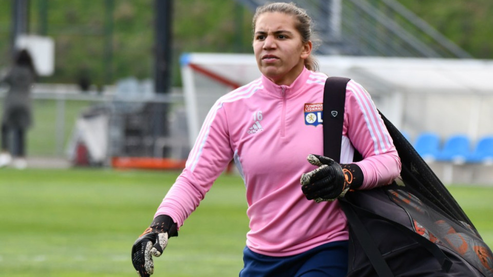 La jeune gardienne de l’OL féminin, Féerine Belhadj prolonge jusqu’en 2027