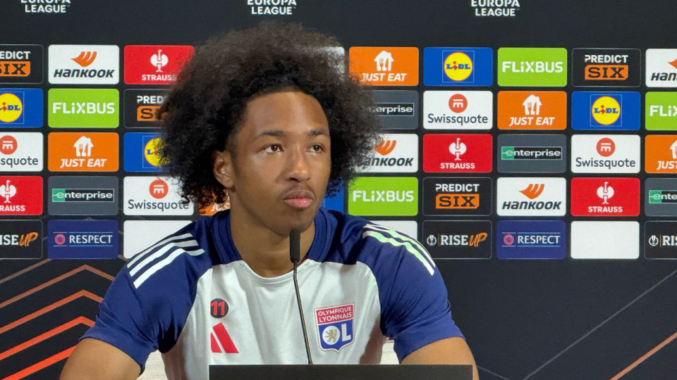 "La première fois que je ressens une telle frustration" : Malick Fofana (OL) s’exprime sur la défaite à Manchester United