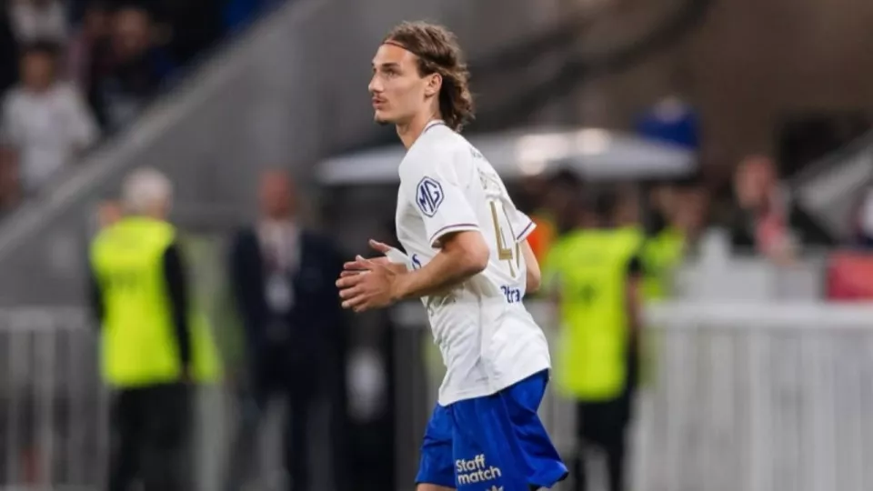 Téo Barisic devient le 600e joueur de l’OL