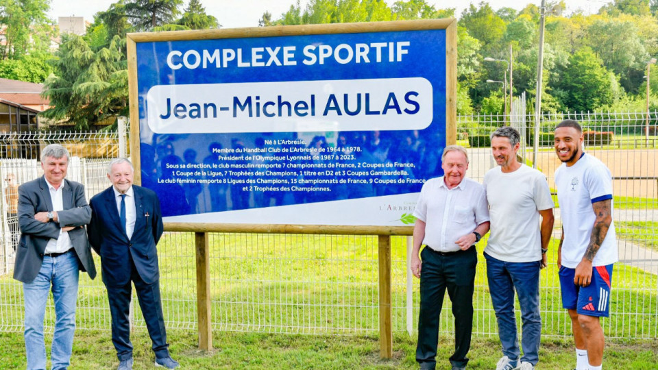 Un complexe sportif Jean-Michel Aulas inauguré près de Lyon