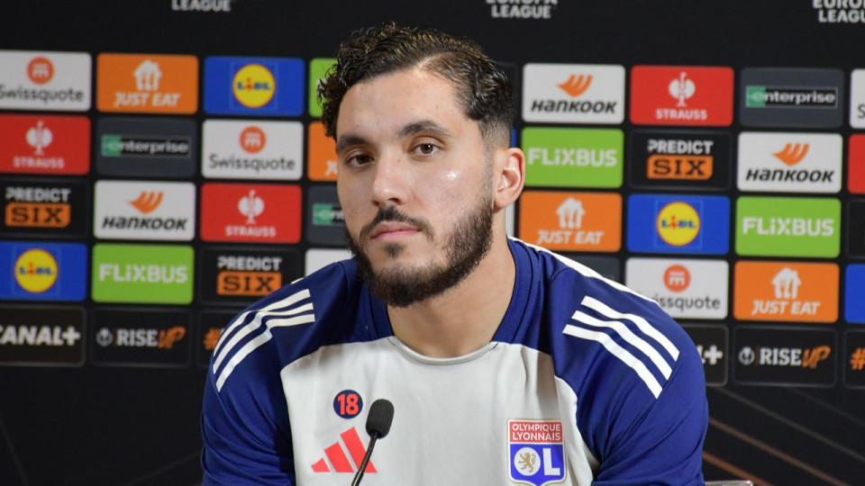 Manchester United trop loin des exigences de l’OL pour Rayan Cherki