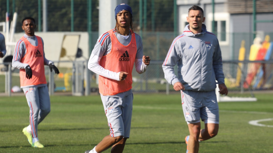 L’OL, 3e club le plus actif du mercato depuis 2020-2021 L’OL, 3e club le plus actif du mercato depuis 2020-2021