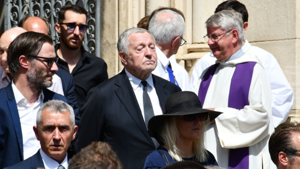 Le tacle glissé de Jean-Michel Aulas à John Textor lors des obsèques de Bernard Lacombe