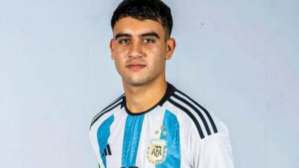 Mercato : l’OL entame un gros bras de fer avec Dortmund pour remplacer Rayan Cherki