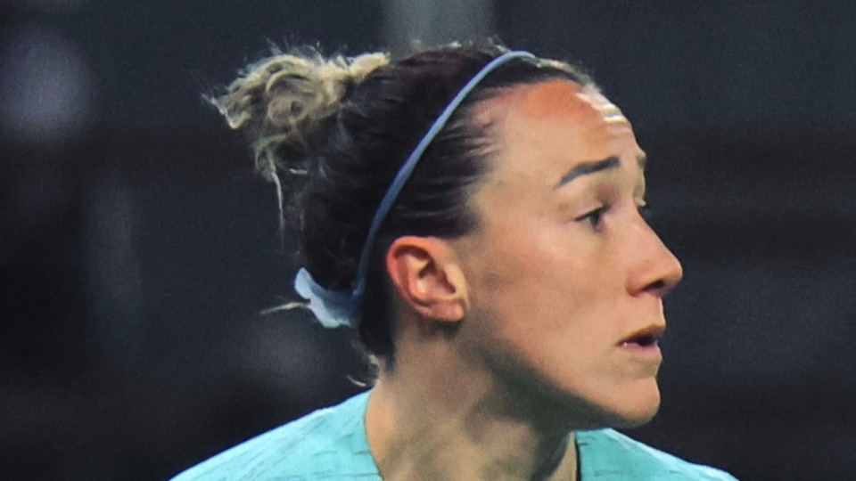 Championne d’Europe avec l’Angleterre, Lucy Bronze (ex-OL Lyonnes) a joué l’Euro avec une fracture du tibia