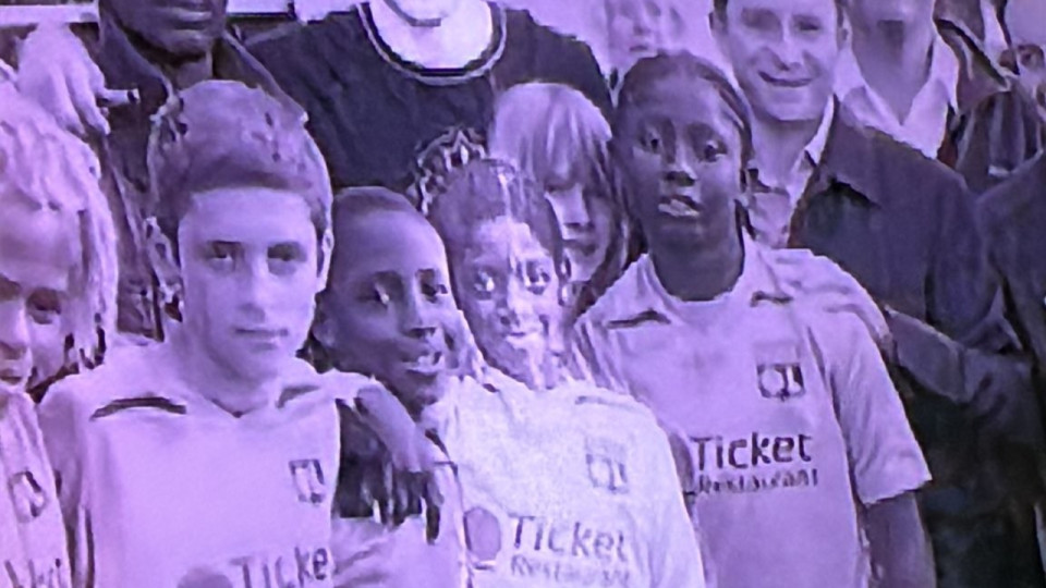 Le Ballon d’Or, Ousmane Dembélé, avec un maillot de l’OL : la photo qui fait le tour des réseaux sociaux