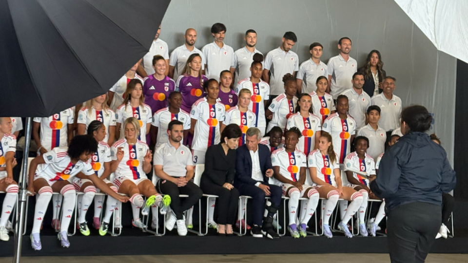 On a assisté à la photo officielle des joueuses d'OL Lyonnes (VIDEO)