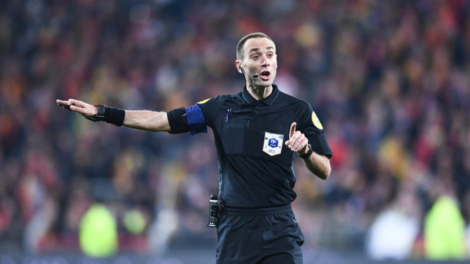 Thomas Léonard au sifflet pour OL-Toulouse dimanche