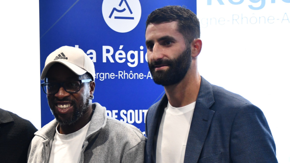 Les footballeurs d’OL Légendes affrontent les Vétérans de Colombier-Saugnieu ce dimanche