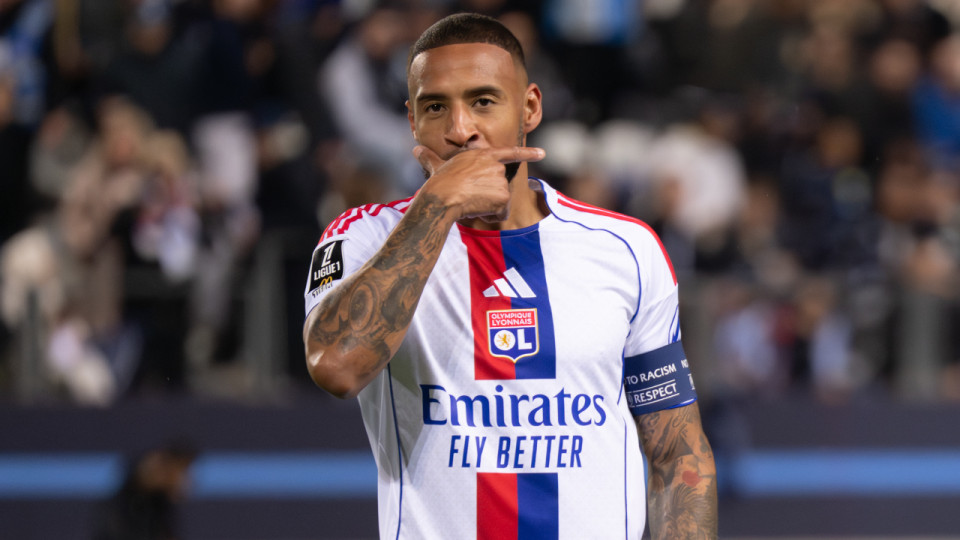 Corentin Tolisso après OL-PSG : "Au niveau décisions défavorables (d'arbitrage), on paye très cher cette année"