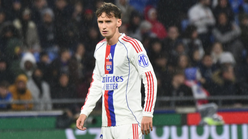 OL : Tyler Morton sera suspendu à la reprise à cause du carton jaune reçu contre le PSG