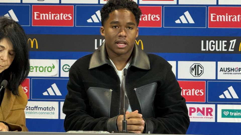 "Pars, joue et d&eacute;veloppe ton football" : les conseils de Carlo Ancelotti &agrave; Endrick (OL)