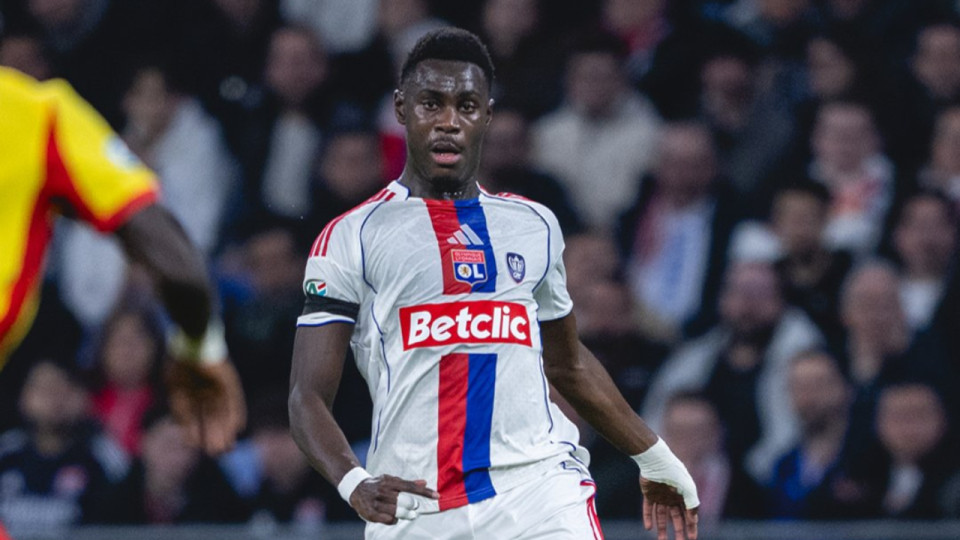 "Moussa a fait un grand match" : l'OL soutient Moussa Niakhat&eacute; apr&egrave;s la d&eacute;faite contre Lens