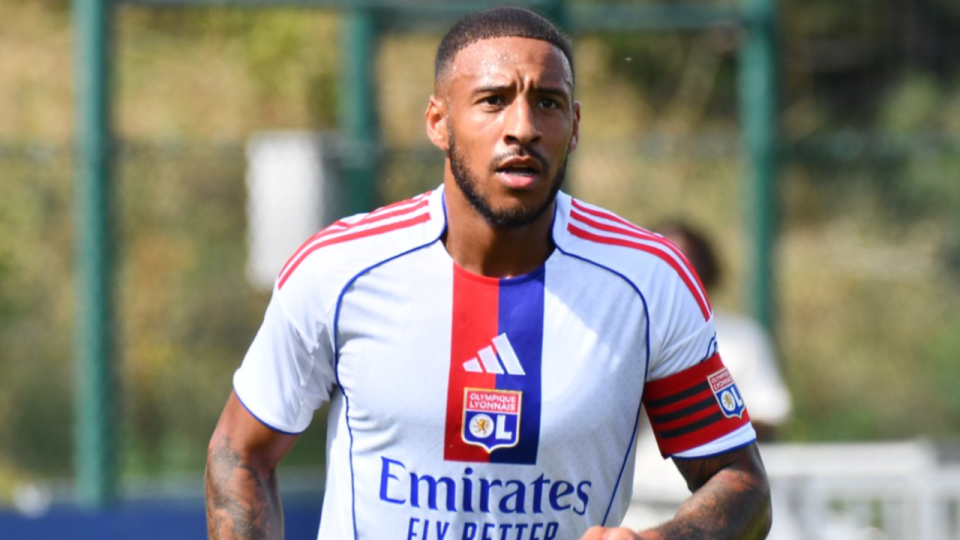 "Le bleu lui va si bien&hellip; " : Alexandre Lacazette met la pression pour voir Corentin Tolisso (OL) en Equipe de France