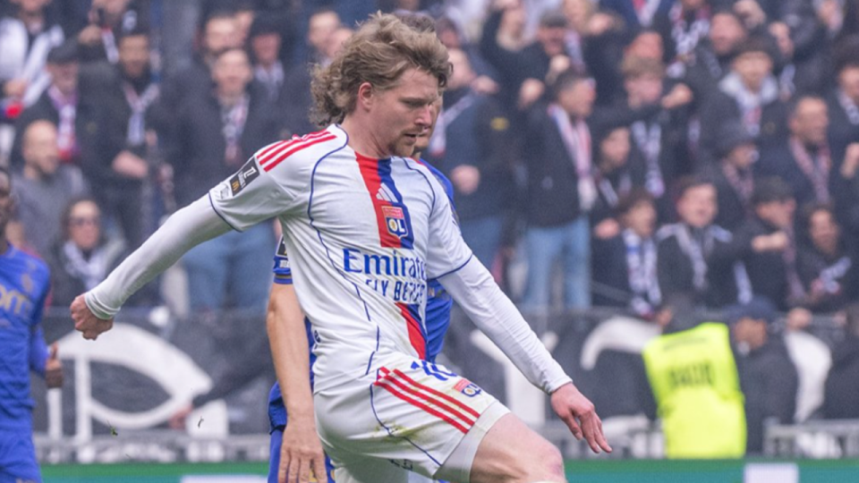 Angers-OL,  "premier des sept matchs du sprint final"