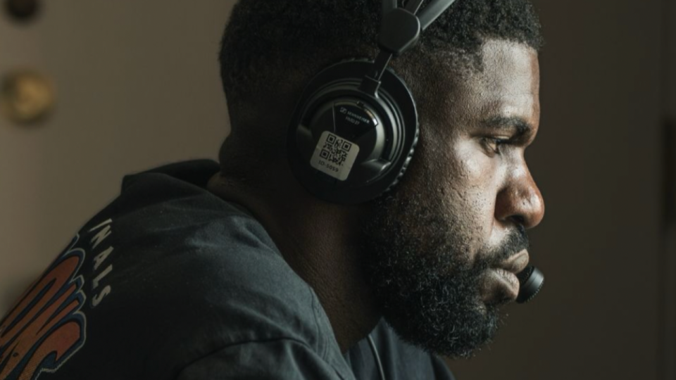 "Y'a personne pour dire &agrave; M6 de le virer ?" : Samuel Umtiti (ex-OL) vivement critiqu&eacute; comme consultant